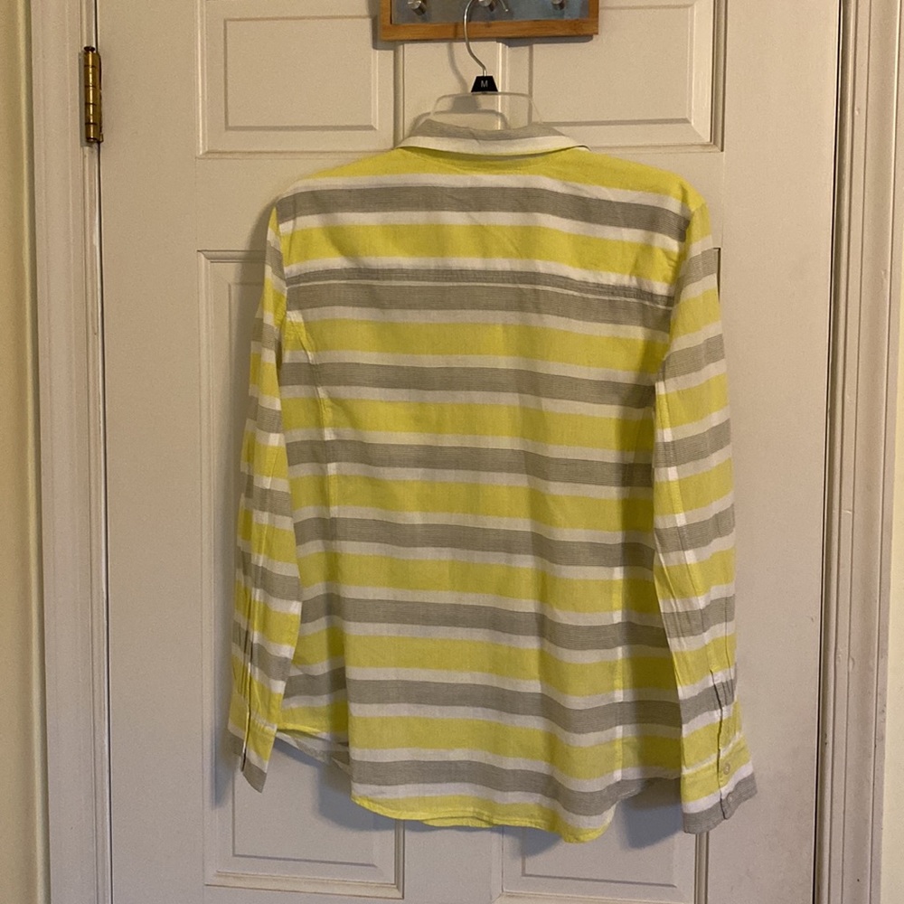 Lightweight blouse - Picture 2 of 5